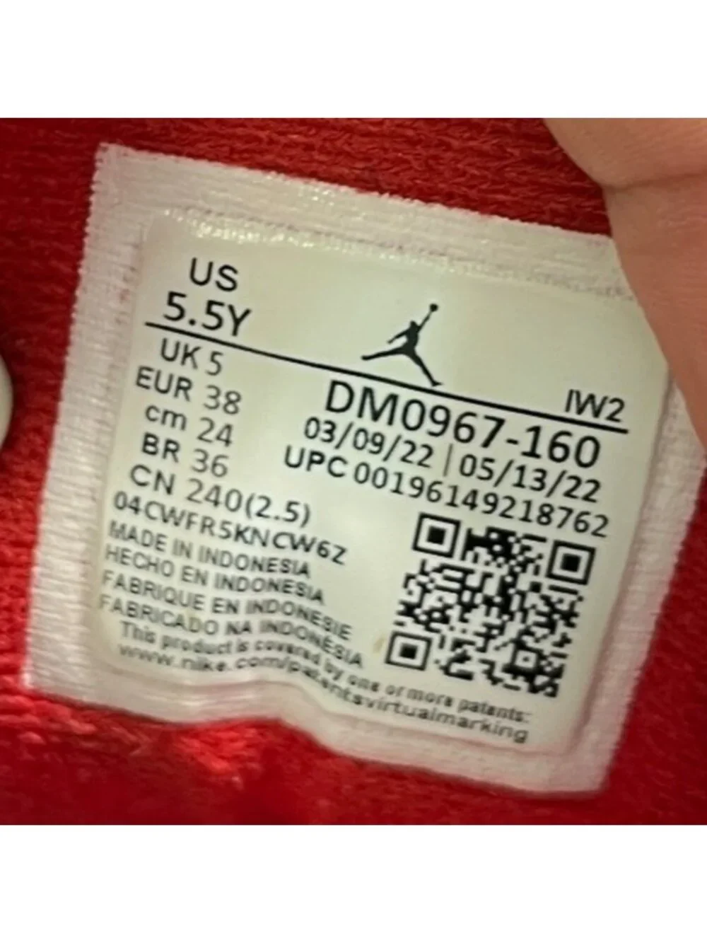 Nike Air Jordan 3 Retro Fire Red White Boys Size 5.5Y Basketball Shoes Sneakers